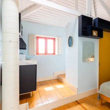 Rent this studio apartment on Vitaldent in Rua dos Clérigos, 4050-205 Porto