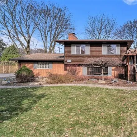 Buy this 4 bed house on 309 Randolph Road in Rochester Hills, MI 48309