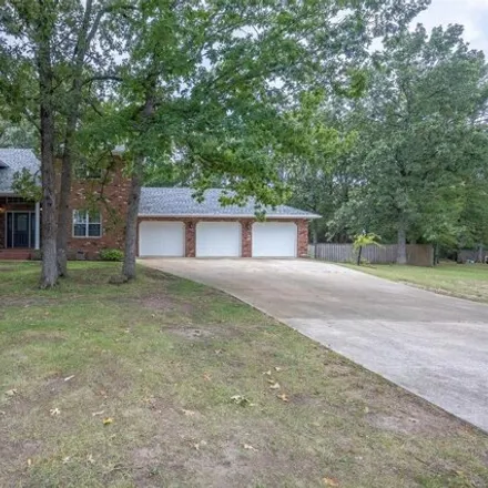 Buy this 4 bed house on 19298 Green Valley Lane in Laclede County, MO 65536