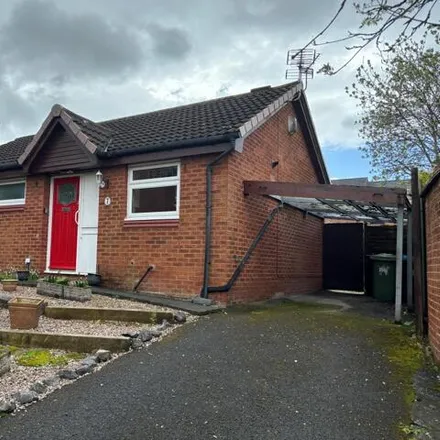 Buy this 2 bed house on Barn Croft in Helsby, WA6 0PJ