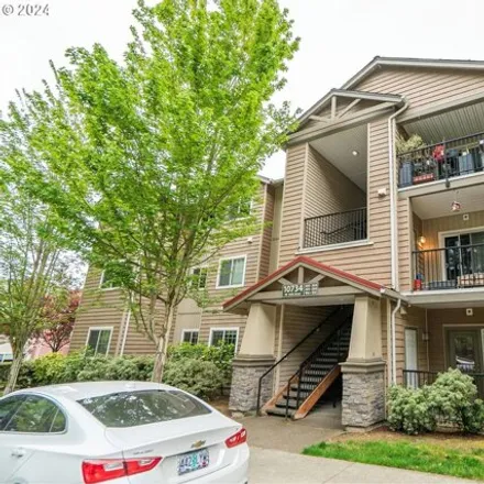 Buy this 3 bed condo on 10734 Northeast Holly Street in Beaverton, OR 97006