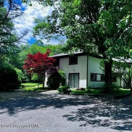Rent this 13 bed house on 789 Dotters Corner Rd in Kunkletown, Pennsylvania