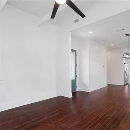 Image 3 - 3429 Willow Street, New Orleans, LA 70115, USA - House for sale