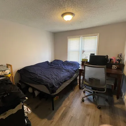 Rent this 3 bed apartment on 33 Clark Street in Hamden, CT 06518