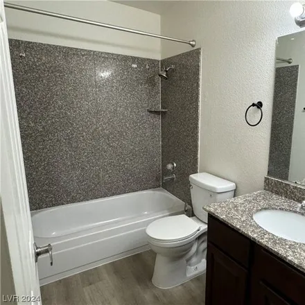 Image 3 - 5298 River Glen Drive, Spring Valley, NV 89103, USA - Condo for rent