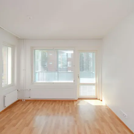Rent this 3 bed apartment on Liikkalantie 2 in 00950 Helsinki, Finland
