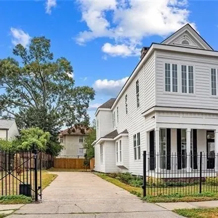 Rent this 4 bed house on 4608 Carondelet Street in New Orleans, LA 70115