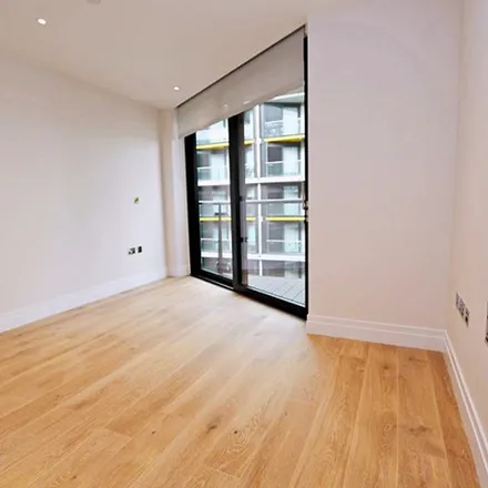 Image 7 - Riverlight Four, Battersea Park Road, Nine Elms, London, SW11 8AW, United Kingdom - Apartment for rent