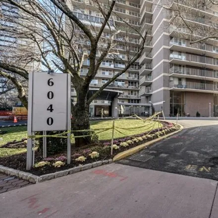 Buy this studio apartment on Riviera Towers in Hillside Road, West New York