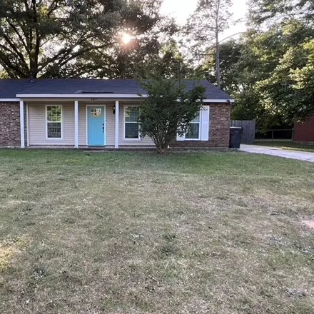 Rent this 3 bed house on 3815 Nicoll Drive in Augusta, GA 30906