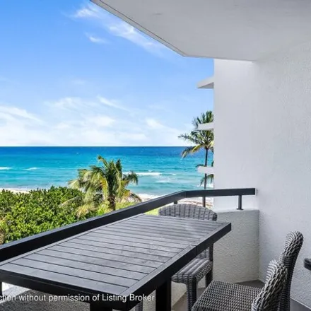 Image 9 - 3127 South Ocean Boulevard, Palm Beach, Palm Beach County, FL 33480, USA - Condo for rent