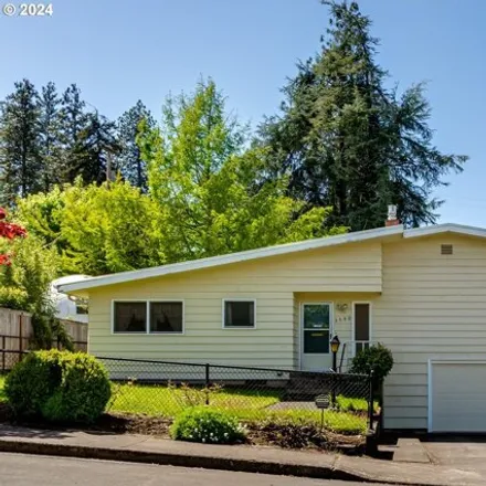 Buy this 3 bed house on 3500 Pearl Street in Eugene, OR 97405