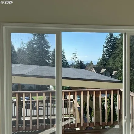 Image 5 - 656 Meadow Lane, Brookings, OR 97415, USA - Apartment for sale