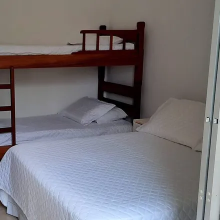 Rent this 3 bed condo on Modesti Imóveis Praia de Juquehy in Rua Benedito Izidoro de Moraes 365, Juqueí