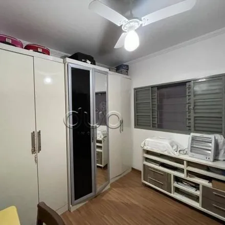 Buy this 2 bed house on Rua Sebastião Paulo Sêga in Pompéia, Piracicaba - SP