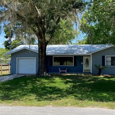 Buy this 3 bed house on 17747 Southwest 116th Place in Marion County, FL 34432