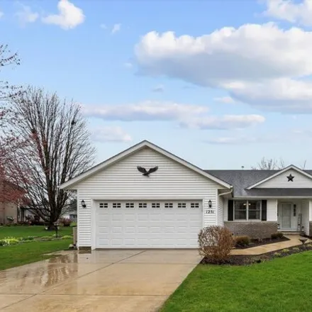 Buy this 3 bed house on 1199 Deer Run Trail in Sandwich, IL 60548