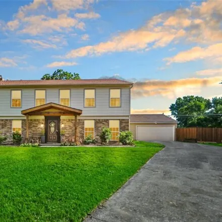 Buy this 5 bed house on 5420 Hallford Ct in Flower Mound, Texas