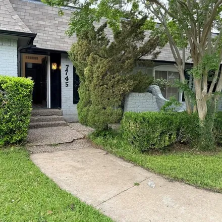 Rent this 3 bed house on 7745 Dentcrest Drive in Dallas, TX 75254