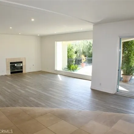 Image 4 - 4635 White Oak Place, Los Angeles, CA 91316, USA - House for rent
