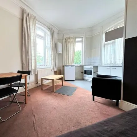 Image 6 - Penshurst Road, London, N17 8BT, United Kingdom - Apartment for rent