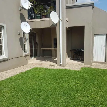 Image 4 - Harry Galaun Road, Vorna Valley, Midrand, 1686, South Africa - Apartment for rent