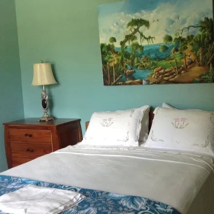 Rent this 2 bed house on San Ignacio & Santa Elena in Cayo District, Belize