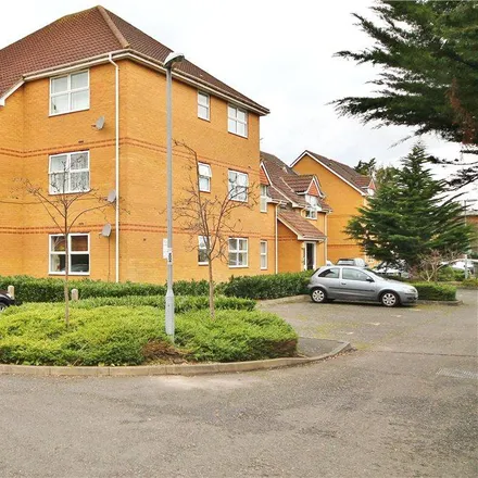 Rent this 1 bed apartment on Pullmans Place in Staines-upon-Thames, TW18 4LD