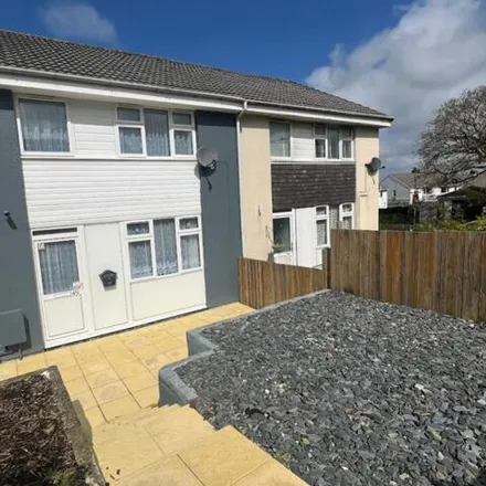 Buy this 3 bed townhouse on Flamank Park in Bodmin, PL31 1LW