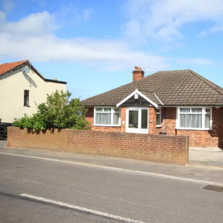 Buy this 3 bed house on Woolavington Road in Puriton, TA7 8BG