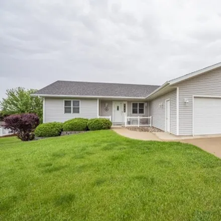 Buy this 4 bed house on 995 Jean Drive in Le Mars, IA 51031