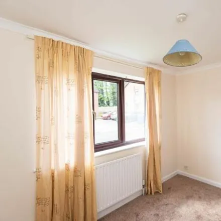 Image 7 - Alford Close, Chesterfield, S40 1YP, United Kingdom - Room for rent