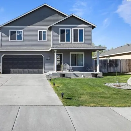 Buy this 5 bed house on 3009 South Tacoma Place in Kennewick, WA 99337