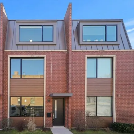Image 1 - 2731 West Prindiville Street, Chicago, IL 60647, USA - Townhouse for sale