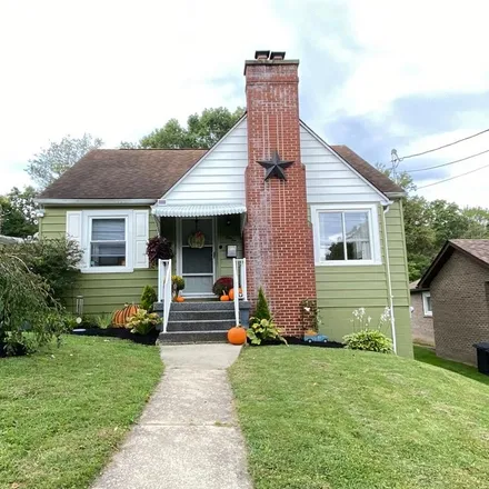 Buy this 3 bed house on 110 Dorcas Avenue in Johnstown, Beckley