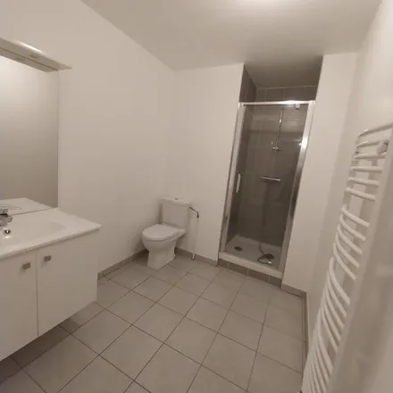 Rent this 2 bed apartment on 15 Avenue Geneviève de Galard in 78210 Saint-Cyr-l'École, France