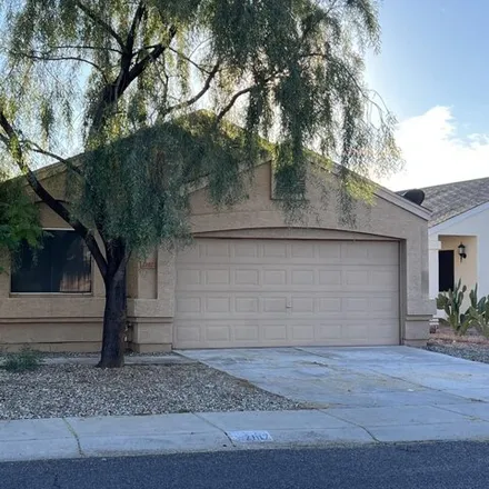Rent this 3 bed house on 2817 West Muriel Drive in Phoenix, AZ 85053