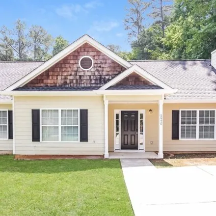 Rent this 3 bed house on 1168 Edwin Circle in Mableton, GA 30126