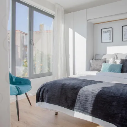 Rent this studio apartment on Tacão Rápido in Rua do Bonjardim 1133, 4000-133 Porto