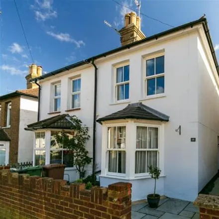 Buy this 2 bed duplex on High Path Road in Guildford, GU1 2QL