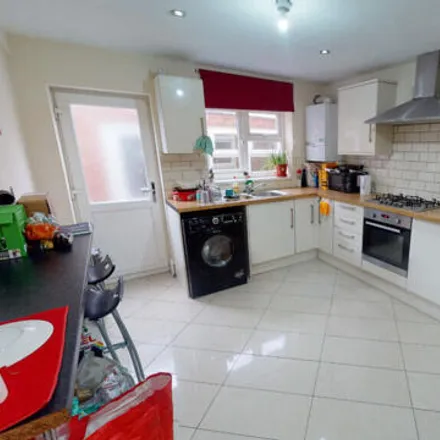 Rent this 5 bed house on 225 Heeley Road in Selly Oak, B29 6EL