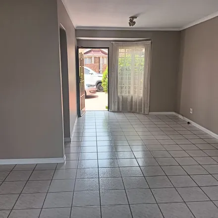 Rent this 3 bed apartment on unnamed road in Doringkloof, Irene