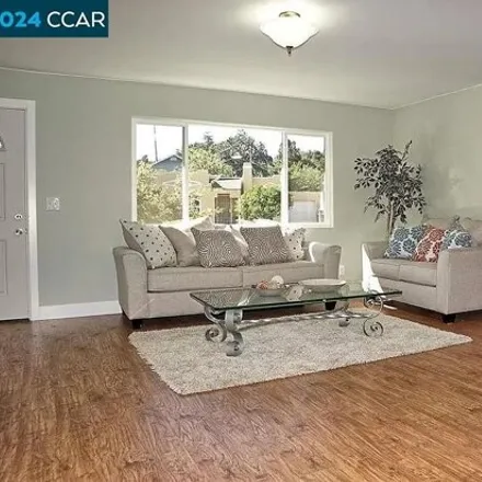 Image 4 - 2780 Frazier Ave, Oakland, California, 94605 - House for rent
