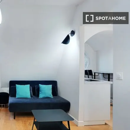 Rent this 1 bed apartment on 31 Rue Pierre Demours in 75017 Paris, France