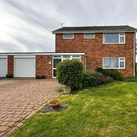 Buy this 3 bed house on Kent Close in Attleborough, NR17 2HP