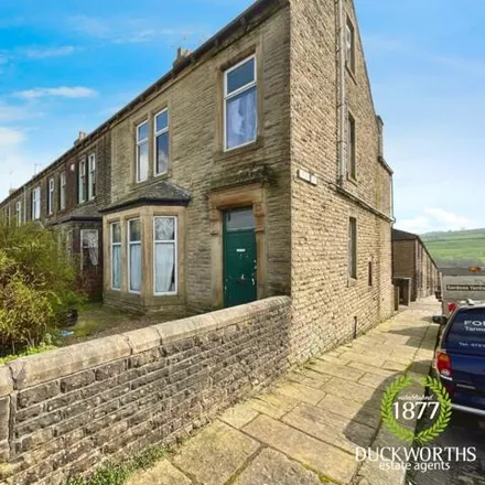 Buy this 6 bed house on Keighley Road in Winewall, BB8 0PG