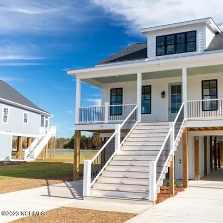 Image 1 - 35 Rigging Loop, Minnesott Beach, Pamlico County, NC 28510, USA - House for sale