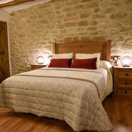 Rent this 4 bed townhouse on 25730 Artesa de Segre