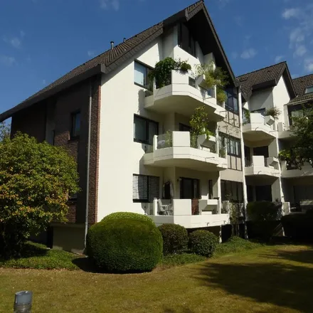 Rent this 2 bed apartment on Paul-Pieper-Straße 5 in 40625 Dusseldorf, Germany