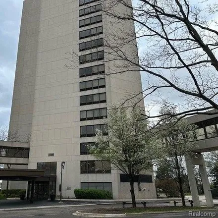 Buy this 1 bed condo on Riverfront Tower 300 in Riverfront Drive, Detroit